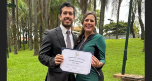 Denuncian a Kattya González por cobro irregular de salario de su asesor - ADN Digital