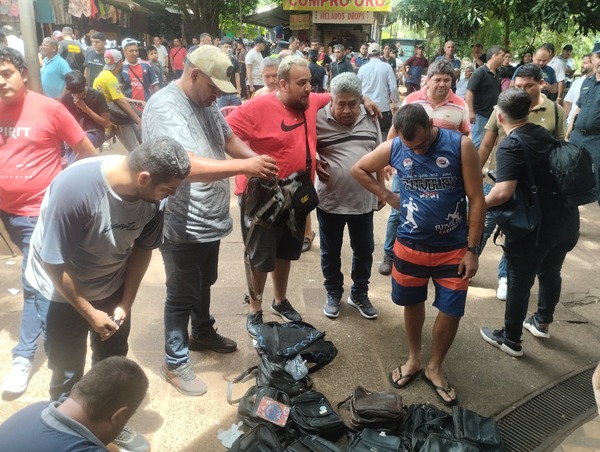 Robo multimillonario a cambistas de Ciudad del Este | 1000 Noticias