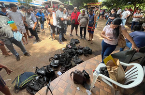 Multimillonario robo a cambistas en CDE, delincuentes entraron por un túnel - Noticiero Paraguay