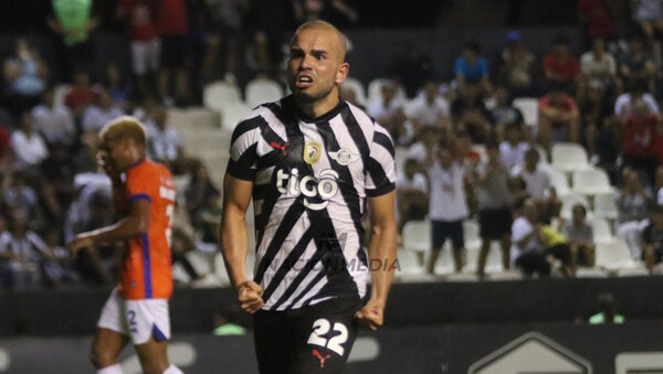 Versus / El renacer de Hugo Martínez: "Buscar mi mejor versión y volver a la selección"