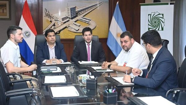 Proponen a la EBY una alianza para atender necesidades de la niñez y la adolescencia en su área de influencia