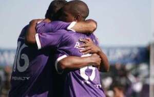 Uruguayo Defensor Sporting y venezolano Academia Puerto Cabello abren la Libertadores-2024 - Fútbol Internacional - ABC Color