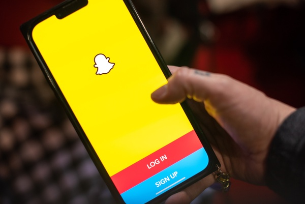 La empresa matriz de Snapchat despedir谩 al 10% de sus trabajadores, unos 540 empleados - Revista PLUS