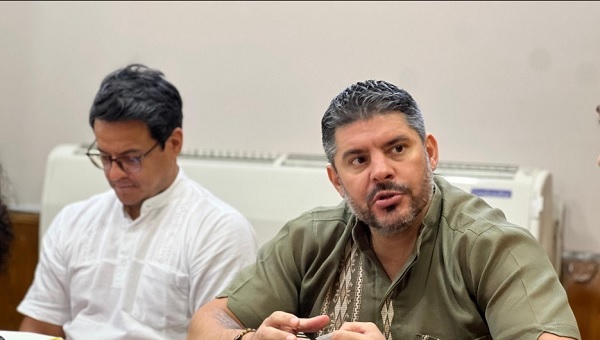 El intendente de Asunción unifica empresas de colectivos al borde de la quiebra