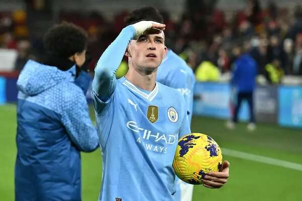 Manchester City remonta ante Brentford 3-1 y se acerca al Liverpool - Fútbol Internacional - ABC Color