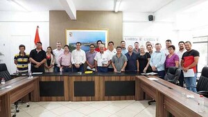 Municipios de Alto Paraná declaran asueto para mañana en protesta a intención de Santi de quitarles manejo del Fonacide | DIARIO PRIMERA PLANA