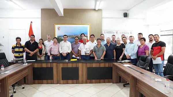 Municipios de Alto Paraná declaran asueto para mañana en protesta a intención de Santi de quitarles manejo del Fonacide | DIARIO PRIMERA PLANA
