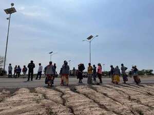 Nativos amenazaron con cierre de ruta en protesta por supuesto nepotismo en la Municipalidad de Boquerón  - Noticias del Chaco - ABC Color