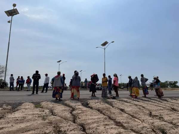 Nativos amenazaron con cierre de ruta en protesta por supuesto nepotismo en la Municipalidad de Boquerón - Noticias del Chaco - ABC Color