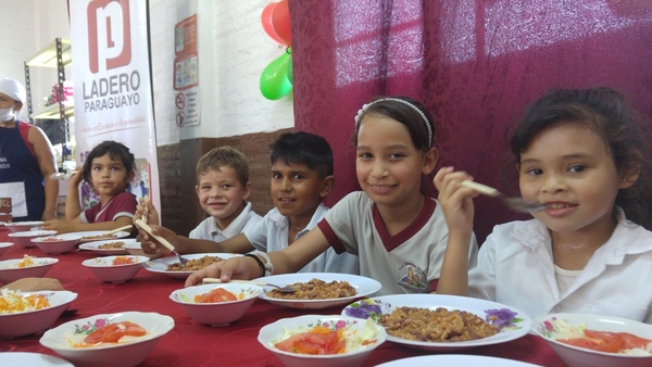 Ministro afirma que 'Hambre Cero en las Escuelas' fue elaborado con alto nivel técnico - Unicanal