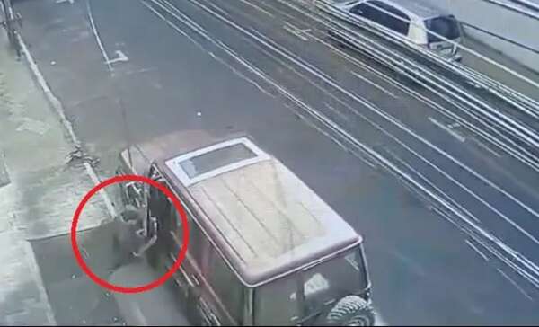 Video: así hurtaron una camioneta en pleno microcentro de Asunción - Policiales - ABC Color