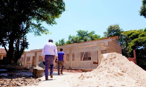 Controlan obras en escuelas