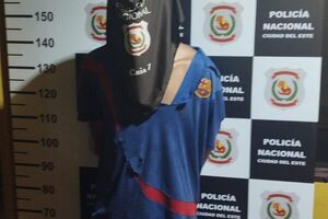 Capturan a hombre que aparece en fotografía con motocicleta hurtada