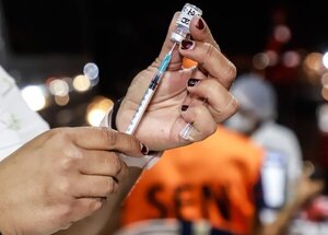 Aplicación de dosis anticovid arranca hoy en vacunatorios de Central y Capital