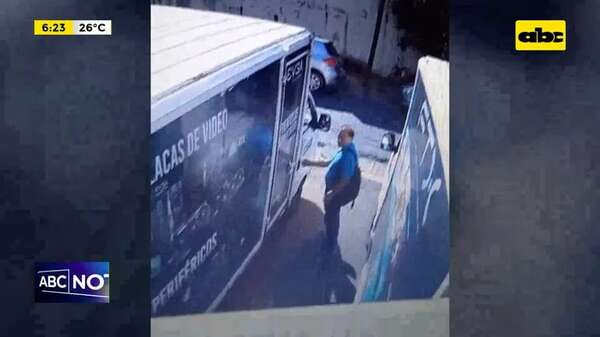 Video: Detenido tras el robo de un celular - ABC Noticias - ABC Color
