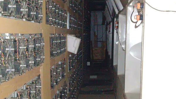 ANDE detecta fábrica irregular de criptomonedas en Lambaré que provocaba grandes perjuicios