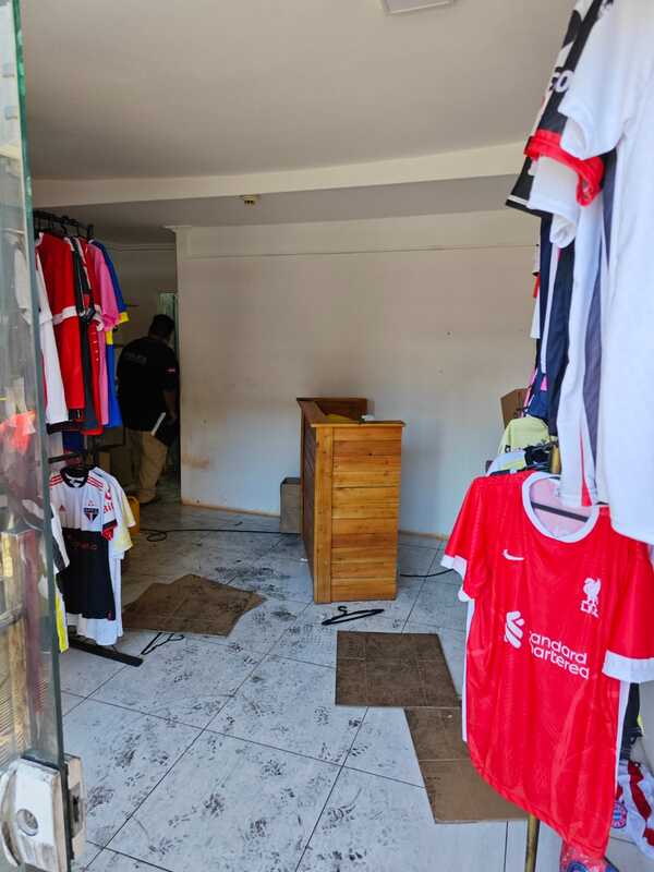 Intervienen tienda deportiva a donde dirigía túnel para robo de bóveda de cambistas | 1000 Noticias