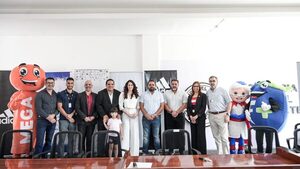 Presentan plan de apoyo e incentivo a futuros futbolistas - .::Agencia IP::.
