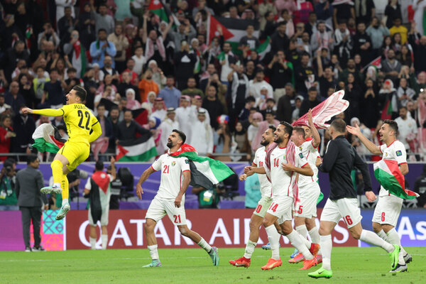 Versus / ¡Batacazo! Jordania tumba en "semis" a Corea y jugará la final de la Copa Asia