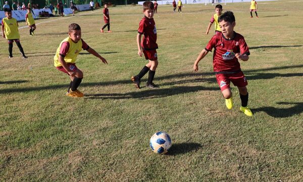 Atractivos encuentros marcaron la tercera fecha del torneo de fútbol Esperanzas de Hernandarias