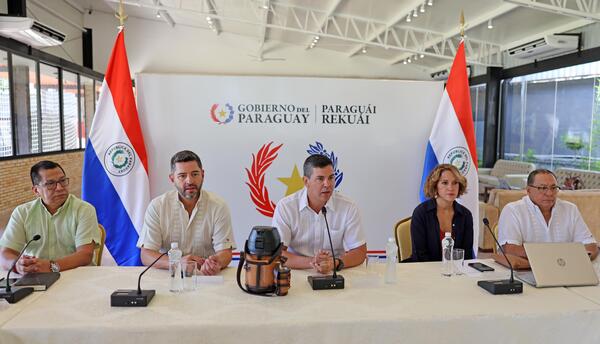 Peña anuncia que fondos de royalties y FONACIDE seguirán siendo administrados por municipios - MarketData