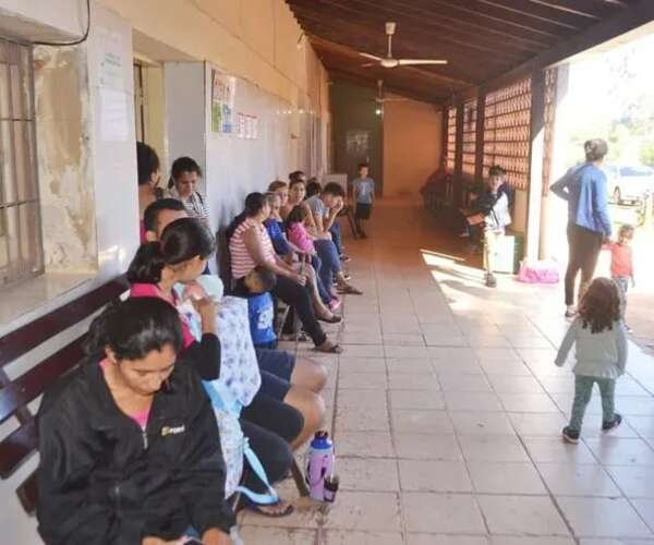 Denuncian mala atención en hospital de Piribebuy - Nacionales - ABC Color
