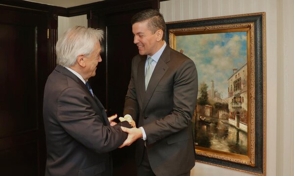 Santiago Peña lamenta fallecimiento de Piñera - ADN Digital