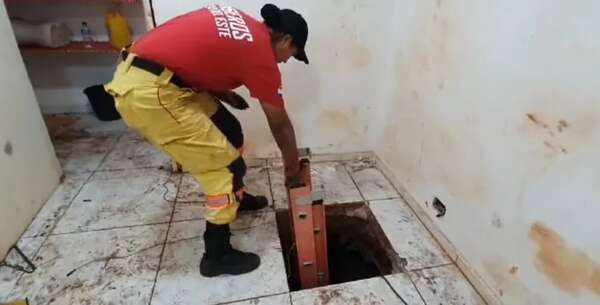 Video: así es el túnel usado para perpetrar el megarrobo a cambistas en CDE - ABC en el Este - ABC Color