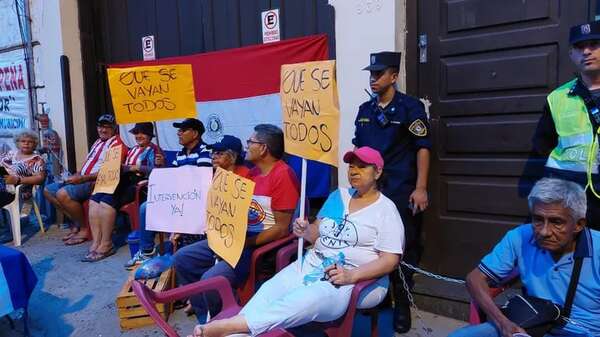 Anuncian que pago a jubilados municipales será este jueves - Política - ABC Color