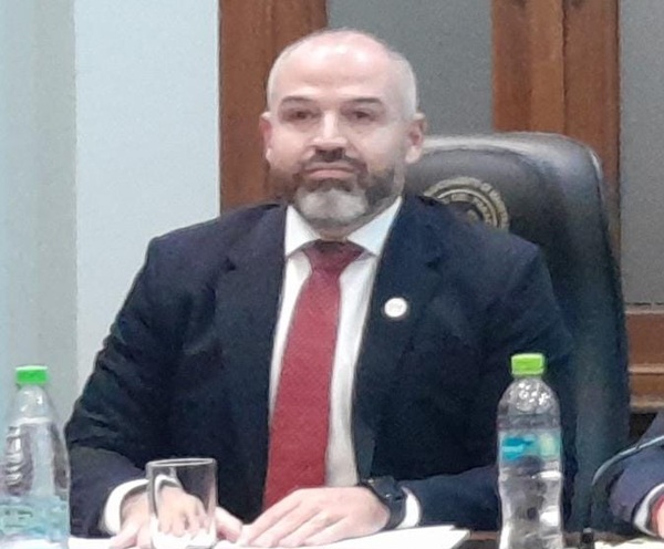 Enrique Berni trabó investigación preliminar a la fiscala Daniela Benítez en el Jurado