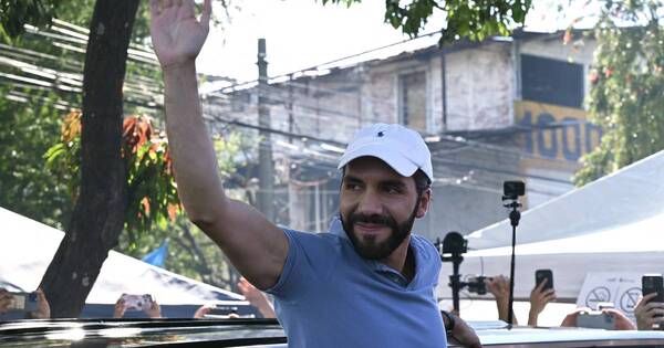 La Nación / OEA cuestiona "lento" recuento de votos en El Salvador