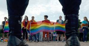 Diario HOY | Condenan a muerte a 13 personas por homosexualidad