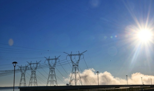 Consumo en el sistema eléctrico paraguayo alcanzó ayer nuevo récord histórico