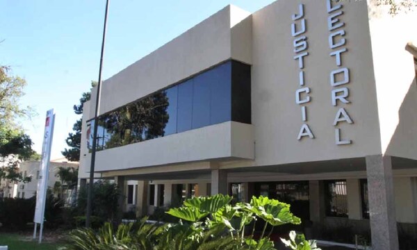 No terminaron el colegio unos 175 funcionarios de la Justicia Electoral – Prensa 5
