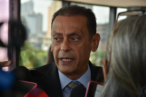 Pelea entre barras de Cerro: “Hay que aplastarlos como cucarachas”, dijo Barchini - Unicanal