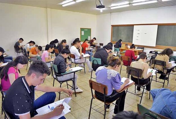 Examen para acceder a becas del Gobierno será el 10 de febrero en la UNE | DIARIO PRIMERA PLANA