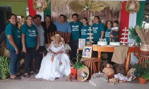 Con traje de paraguayita, abuela celebró sus 103 años en Guairá – Prensa 5