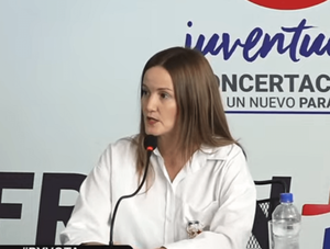 Soledad Núñez pide a la Comisión Permanente postergar el estudio del proyecto antinepotismo de Basilio Núñez · Radio Monumental 1080 AM