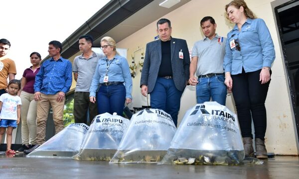 Binacional inicia la temporada de entrega de alevines a pequeños productores