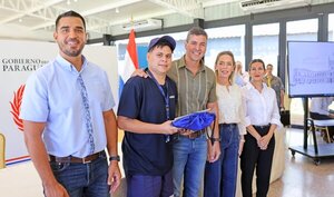 Jóvenes ingresan a la Essap a través del sistema de formación dual - .::Agencia IP::.