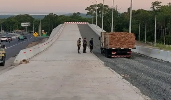 Rampa de frenado de la ruta PY02 evitó un nuevo accidente - Noticiero Paraguay
