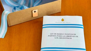 Ley 贸mnibus de Milei: Diputados la devuelven a comisi贸n tras "traici贸n" de la oposici贸n - Revista PLUS