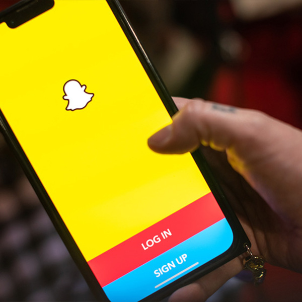 La empresa matriz de Snapchat se desploma un 31% al comunicar resultados trimestrales - Revista PLUS
