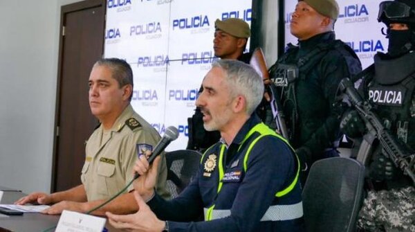 Ecuador y España dan un golpe a la mafia albanesa en operativo conjunto con 30 detenidos