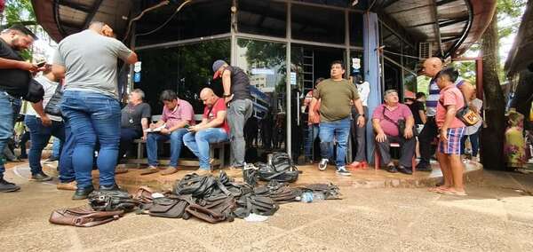 Megarrobo a cambistas: no todos los afectados estaban registrados en el BCP - ABC en el Este - ABC Color
