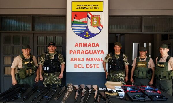 Incautan armas tras intervención de local comercial