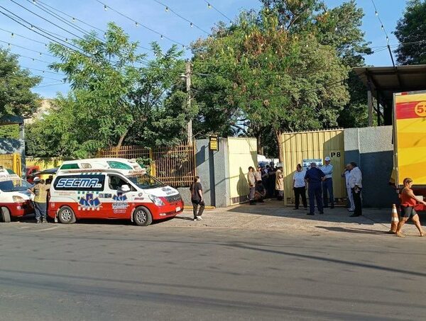 Muere trabajador afectado por fuga de amoníaco en fábrica de embutidos · Radio Monumental 1080 AM