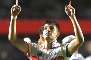 Versus / ¡Damián Bobadilla deleita con un golazo en Sâo Paulo!