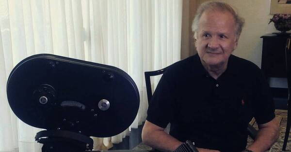 La Nación / Piden ayuda para el cineasta pionero Carlos Saguier