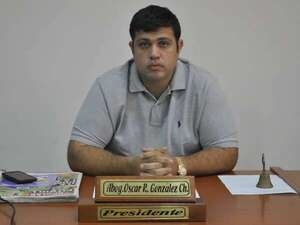Óscar González Chaves renunció a la Junta Municipal de Luque - Política - ABC Color